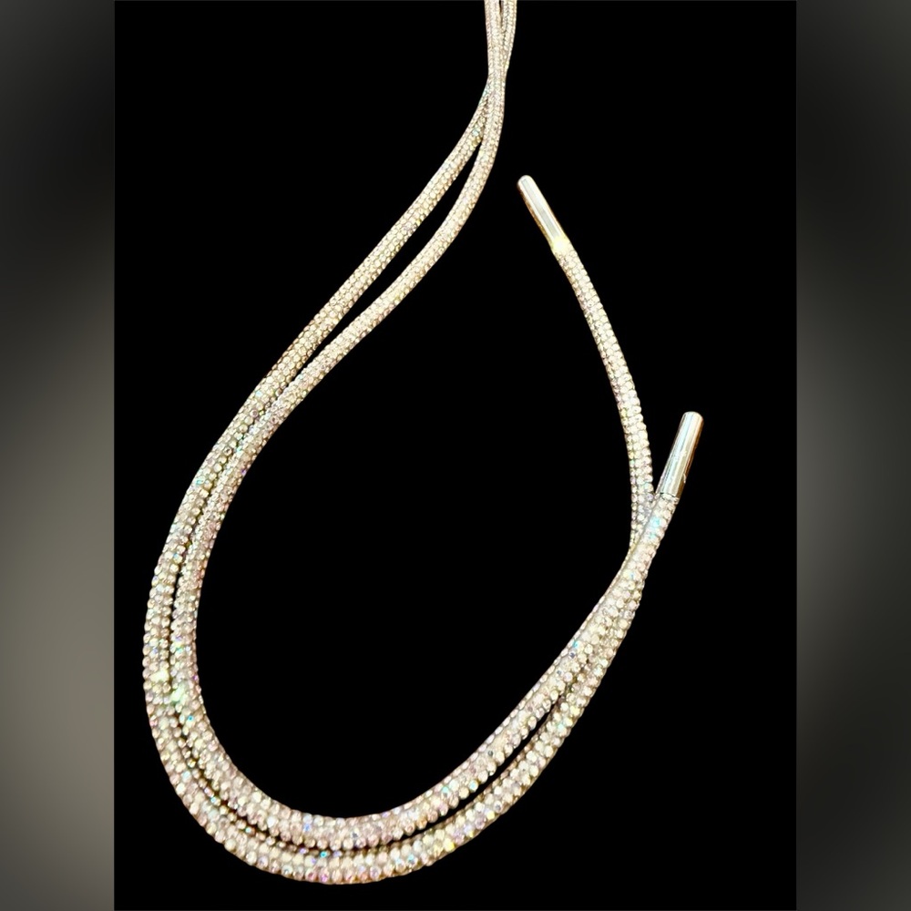 DERBY DAY "BOWlo" on sparkly cord. Handmade - Picture 11 of 12